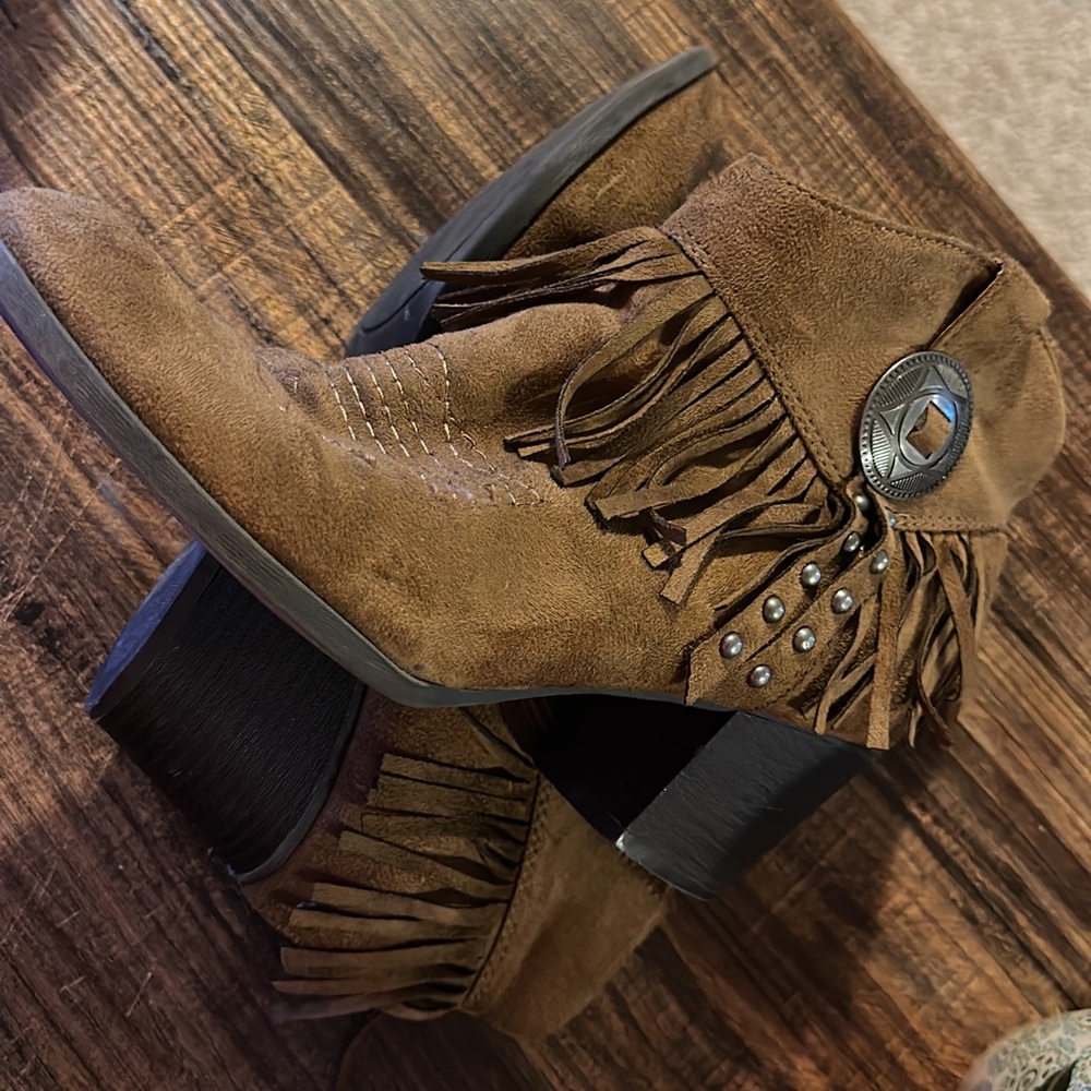 Indigo Rd booties 10M